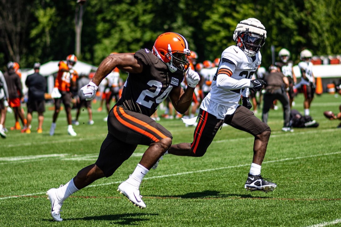A Browns player wearing a Guardian Cap over his helmet during 2022 training camp